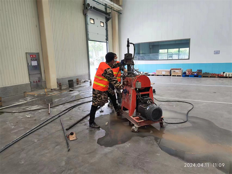 卡若厂房地面下沉塌陷注浆加固施工